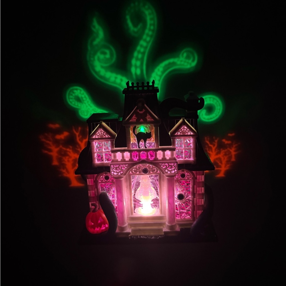 Bath & Body Works Halloween Haunted House Night Light Wallflower
